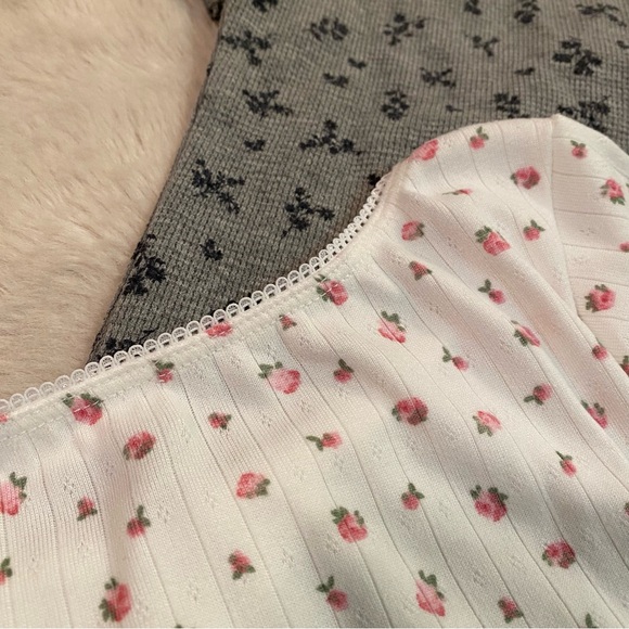 Floral Short Sleeve Fitted Tee Bundle - Picture 6 of 6